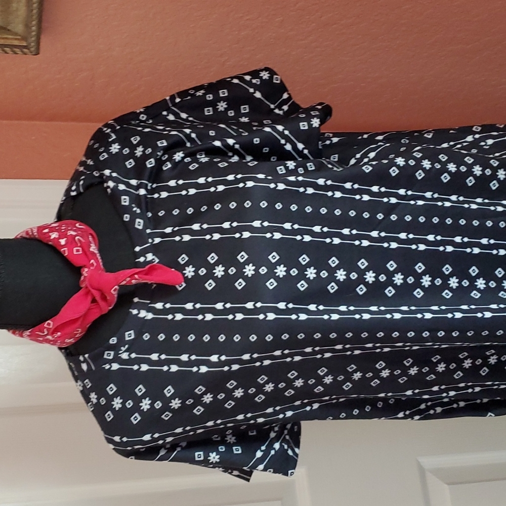 Dress - Picture 4 of 4